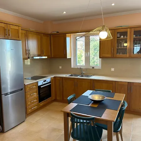 Konstantina דירה *